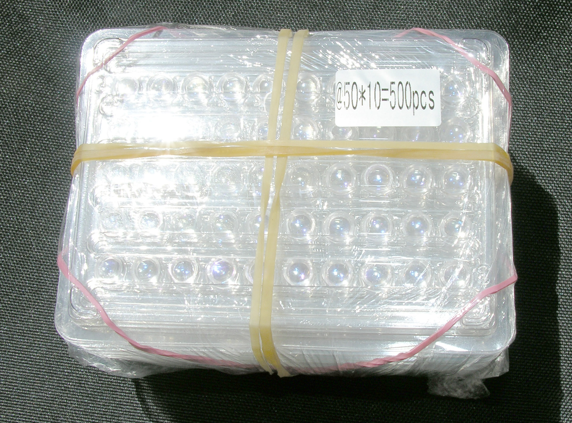 Trays of LQ Lenses, 500
                                        pcs.